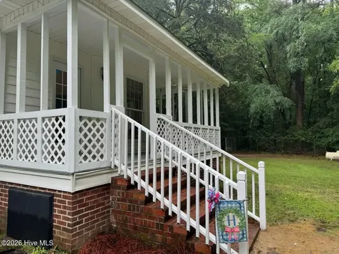 169 Bradshaw Road Bladenboro NC 28320