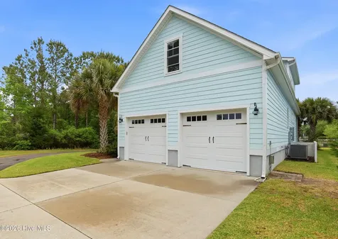 404 Cades Trail Southport NC 28461
