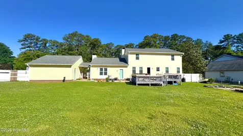 2106 Perry Drive Jacksonville NC 28546