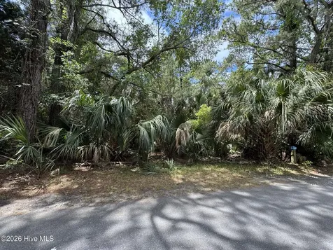 8 Dowitcher Trail Bald Head Island NC 28461