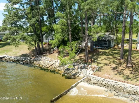 1963 Bayview Road Bath NC 27808