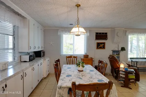 1963 Bayview Road Bath NC 27808