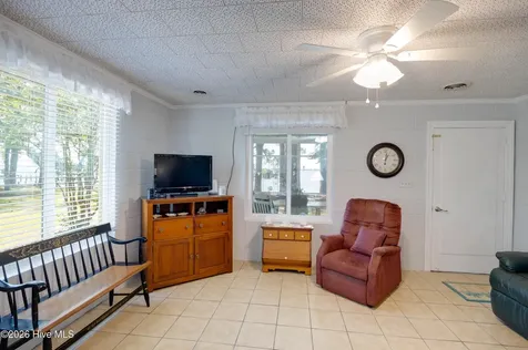 1963 Bayview Road Bath NC 27808