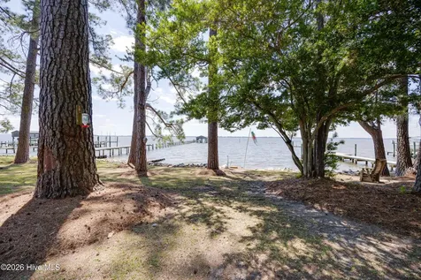 1963 Bayview Road Bath NC 27808