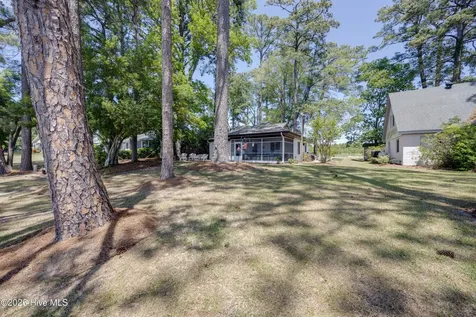 1963 Bayview Road Bath NC 27808