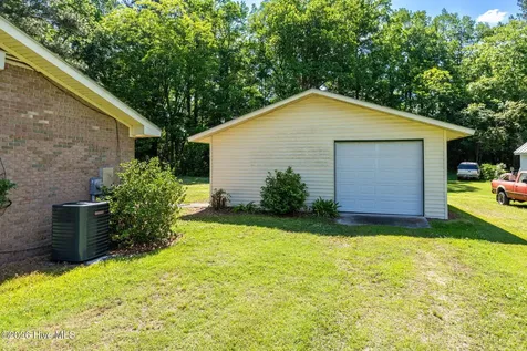160 Gail Road Willard NC 28478