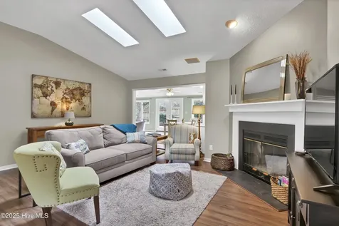 7204 Lounsberry Court Wilmington NC 28405