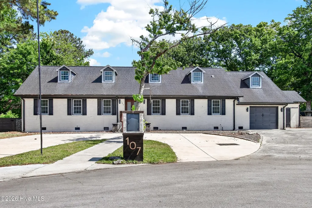 107 Boatswain Drive New Bern NC 28562