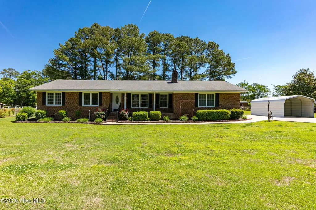 406 Richlands Loop Road Richlands NC 28574