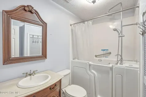 406 Richlands Loop Road Richlands NC 28574