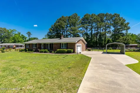 406 Richlands Loop Road Richlands NC 28574
