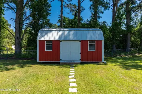 406 Richlands Loop Road Richlands NC 28574
