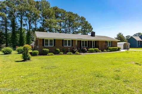 406 Richlands Loop Road Richlands NC 28574