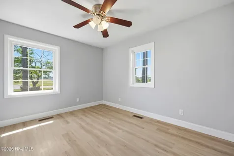 2013 Holland Road Greenville NC 27834