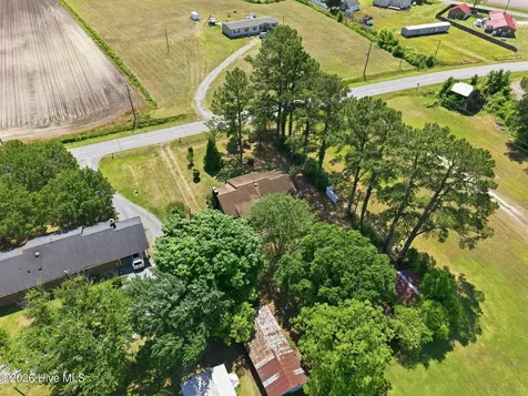 2013 Holland Road Greenville NC 27834