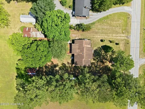2013 Holland Road Greenville NC 27834