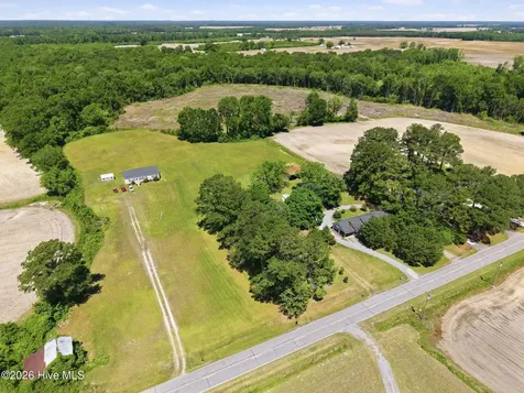 2013 Holland Road Greenville NC 27834