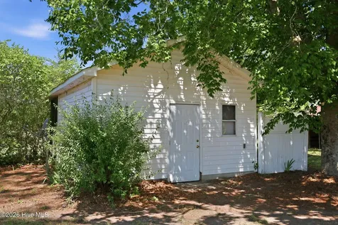2013 Holland Road Greenville NC 27834