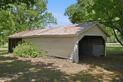 2013 Holland Road Greenville NC 27834