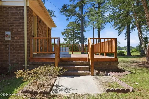 2013 Holland Road Greenville NC 27834