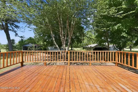 2013 Holland Road Greenville NC 27834
