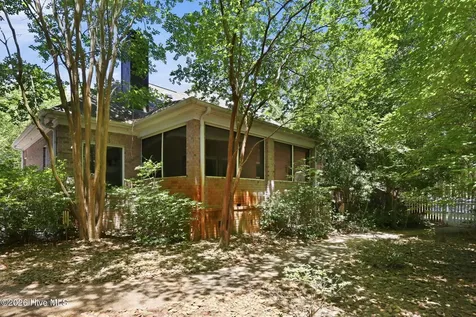 103 Rappahannock Drive Chocowinity NC 27817