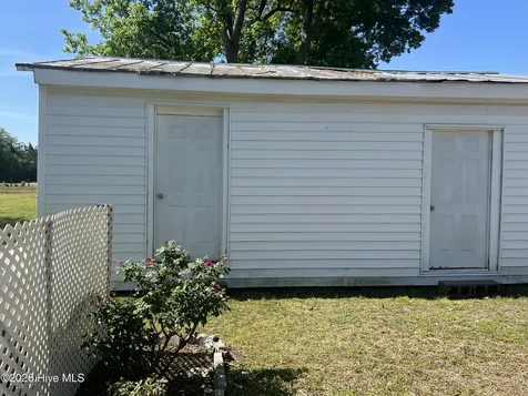 183 Nc 124 West Macclesfield NC 27852