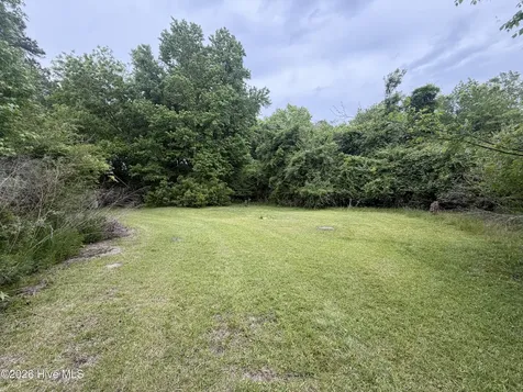 678 Hunters Creek Road Maysville NC 28555