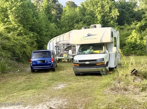 678 Hunters Creek Road Maysville NC 28555