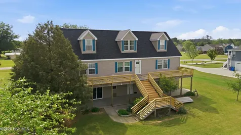 66 Warrens Way Chocowinity NC 27817