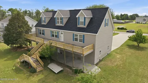 66 Warrens Way Chocowinity NC 27817
