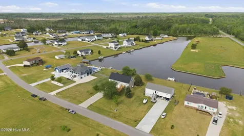 66 Warrens Way Chocowinity NC 27817