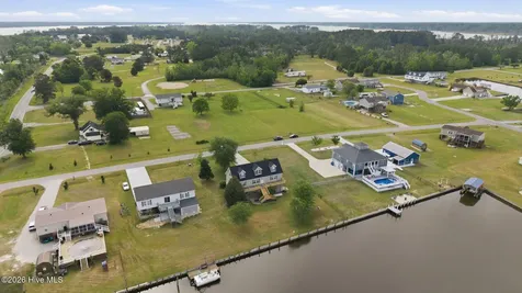 66 Warrens Way Chocowinity NC 27817