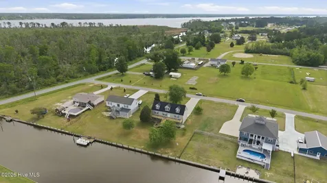 66 Warrens Way Chocowinity NC 27817
