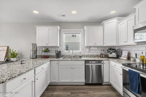 198 Moonstone Court Jacksonville NC 28546