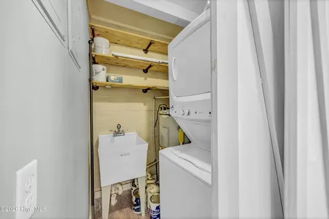 64 Northwood Drive Wilmington NC 28405