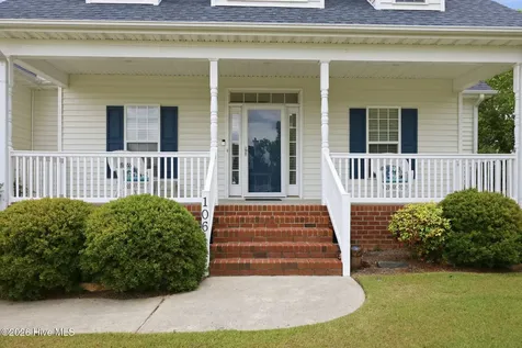 106 Magnolia Drive Winterville NC 28590