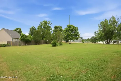 106 Magnolia Drive Winterville NC 28590