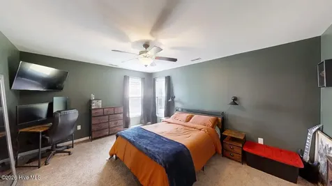 211 Buckeye Court N Jacksonville NC 28540
