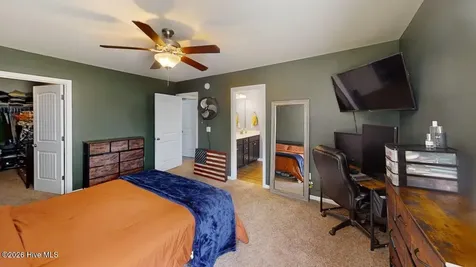 211 Buckeye Court N Jacksonville NC 28540