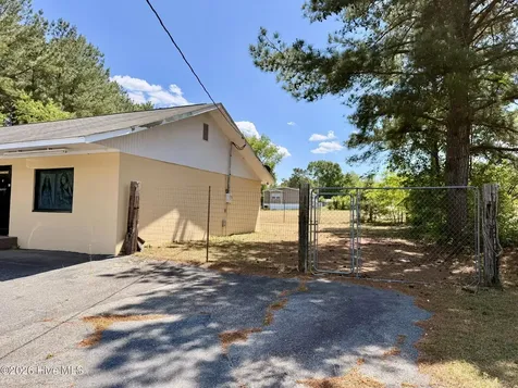 557 Old Cheraw Highway Rockingham NC 28379