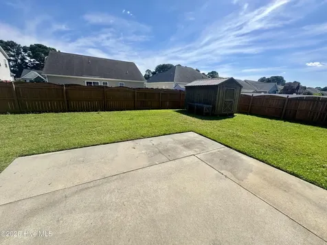 801 Emerald Park Drive Winterville NC 28590