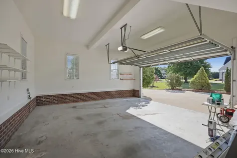 1190 Windbrooke Drive Grimesland NC 27837