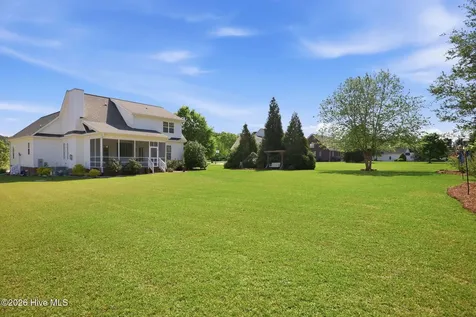 1190 Windbrooke Drive Grimesland NC 27837