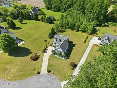 1190 Windbrooke Drive Grimesland NC 27837