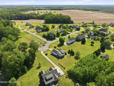 1190 Windbrooke Drive Grimesland NC 27837