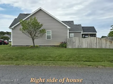 112 Bay Leaf Drive Currituck NC 27929