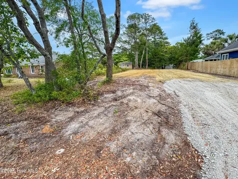 110 Dow Road N Carolina Beach NC 28428