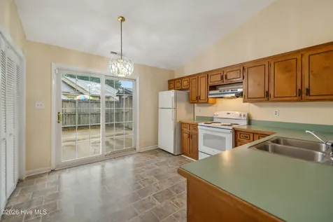 2332 Villa Drive Kinston NC 28504