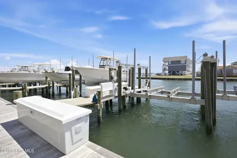 706 Atlantic Beach Causeway Atlantic Beach NC 28512
